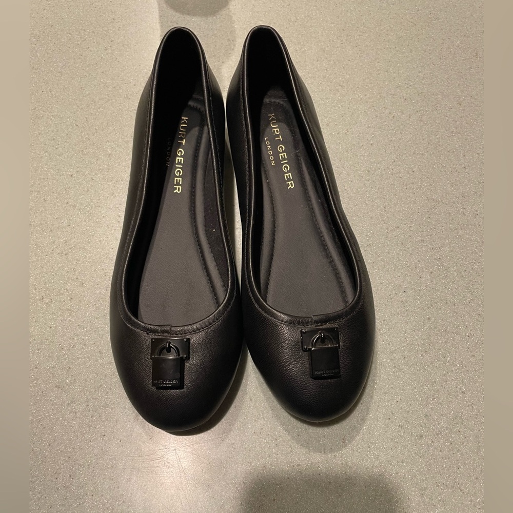 Cute used Kurt Geiger Black Leather Ballet Flats w/Logo Emboss